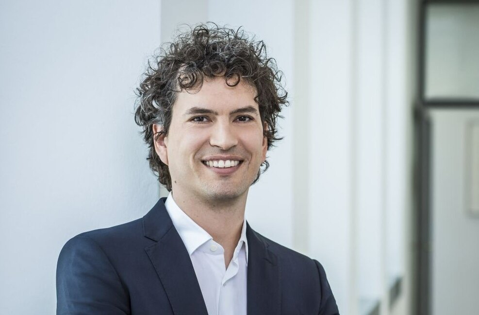 Portrait of Dr. med. Marc Becker